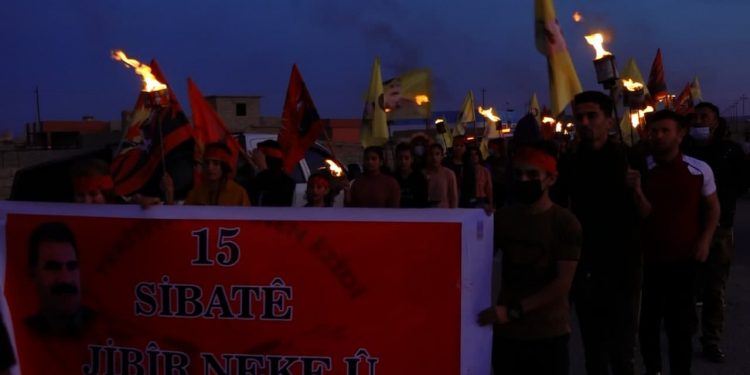 Ciwanên Şengalê li dijî komplo û êrişên li ser Garê meşiyan