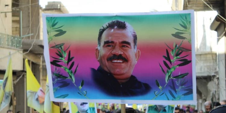 Gel û ciwanên Helebê komplo şermezar kir