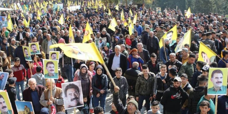 Gel û ciwanên Helebê komplo şermezar kir