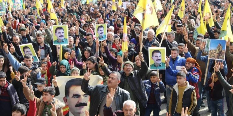 Gel û ciwanên Helebê komplo şermezar kir