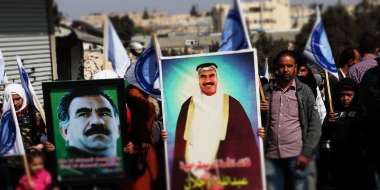 Ciwan û Gelê Tebqa ji bo azadiya Rêber Ocalan meşiyan