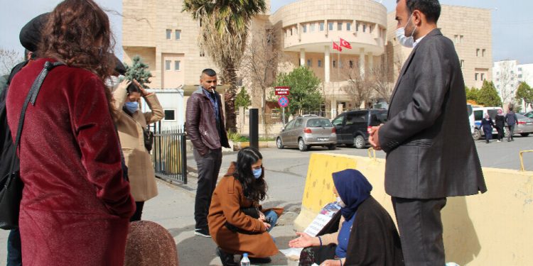 Dîlan Îzol çû serdana dayîka Emîne