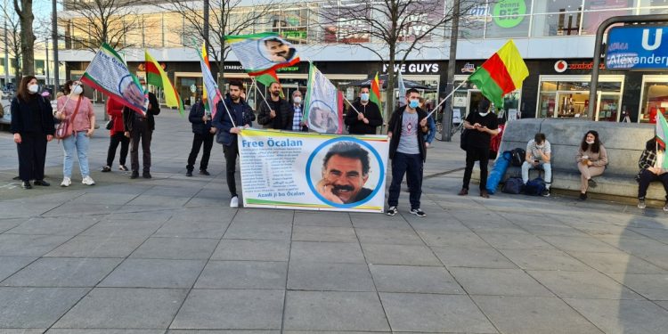 Ciwanên Kurd û gelê Kurdistanê li qadên Berlînê bûn