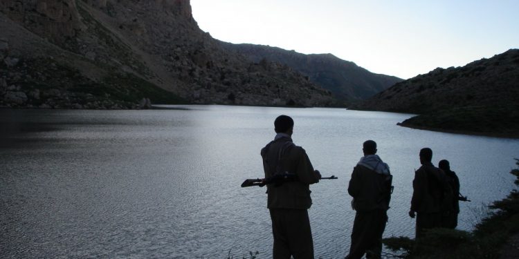 Ji Pênûsa Gerila – Hevalekî Rûken Koçer Kurdo