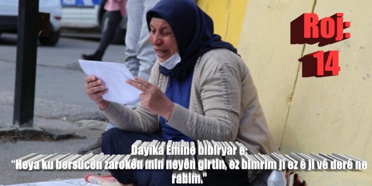 Dayîka Emîne: “Heya ku bersûcên zarokên min neyên girtin, ez bimrim jî ez ê ji vê derê ne rabim. Ger dixwazin bila min bigirin”