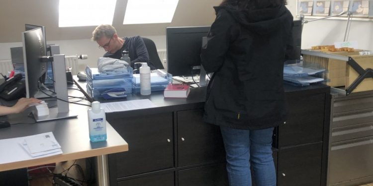 Têkildarî rewşa tenduristiyê ya Rêberê Gelan ji çalakvanê TekoJIN, bi rêxistinên medyayê re hevdîtin pêk anî