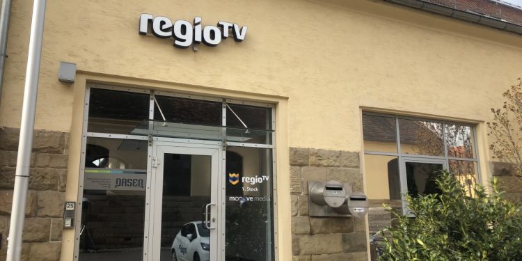 Têkildarî rewşa tenduristiyê ya Rêberê Gelan ji çalakvanê TekoJIN, bi rêxistinên medyayê re hevdîtin pêk anî