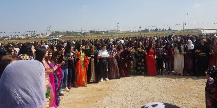 Qamîşlo warê jina ye