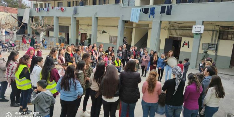 Li Lavrîonê de jinên ciwan 8’ê Adarê pîroz kir