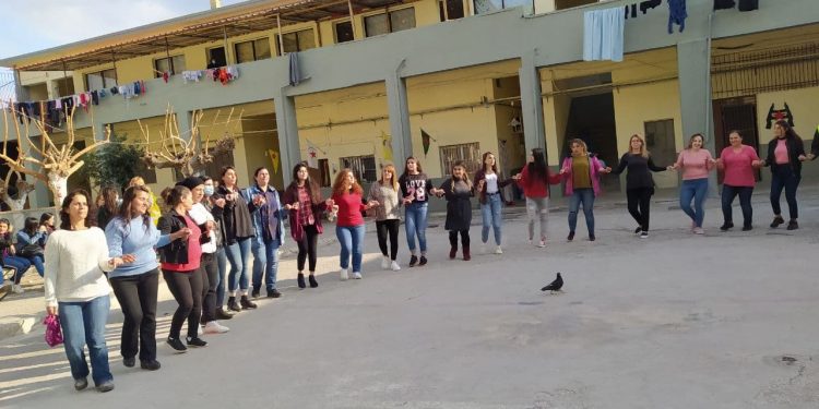 Li Lavrîonê de jinên ciwan 8’ê Adarê pîroz kir