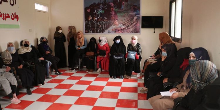 Yekitiya Jinên Ciwan li Tebqayê semînerek li darxist