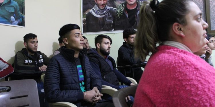 Li Helebê Ciwanan perwerdeya leşkerî da destpêkirin