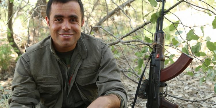 Cenazeyê gerîlayê HPG’ê Dogan Demîr hate veşartin