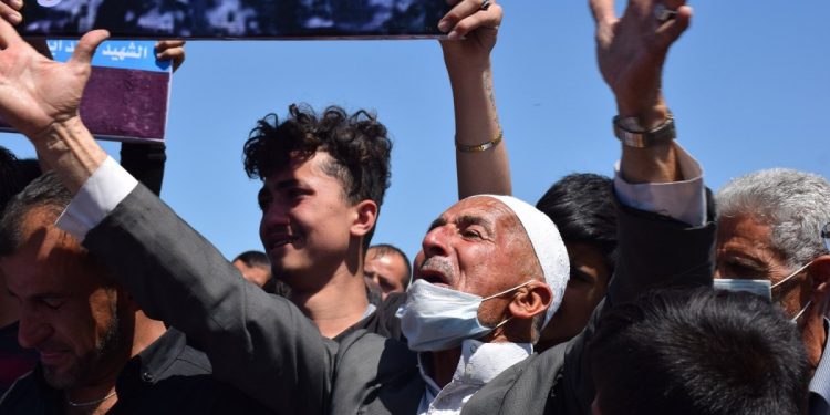 Qamîşloyê Şehîdê xwe oxir kir