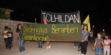 Ciwanên Mexmûrê ji bo Avaşîn, Metîna û zapê meşiyan