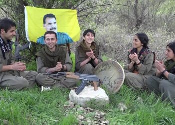 TAYBET – Gerîla li Çiyayên Rojhilat de Rojbûna Rêberê Gelan Silav Kirin