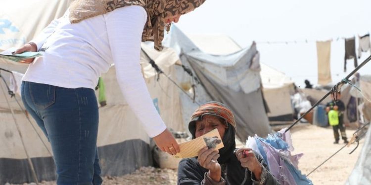 Jinên Ciwan ên Tebqayê belavokên Parastina Cewherî belav kirin