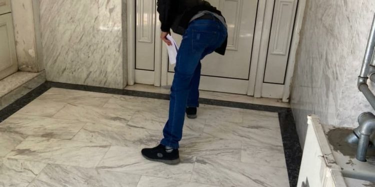 Li Yewnanîstanê ciwan li dijî tecrîdê tevgerê de ne