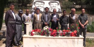 Peşmergeyê Dêrîn Şehîd M. Karasungur û Î. Bilgin bi bîr anîn