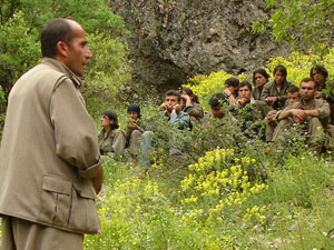 Ji Pênûsa Gerîla – Abîdeya dilpakî, egîdî û wekheviyê fermandarekî Apoyî