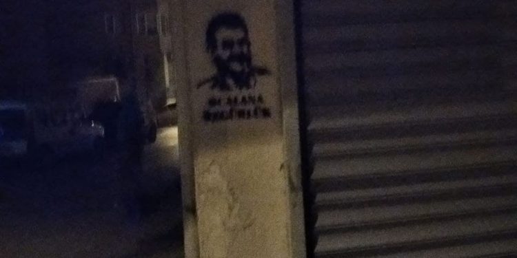 DGH’ê li dijî tecrîdê portreyên Rêber Apo li ser dîwarên Stenbolê çêkir