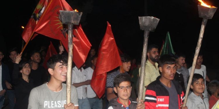 Ciwanên Çilaxa bi şiyara“Bi ciwanên bûne baz, ber bi serkeftina Zagrosan ve” meşiyan