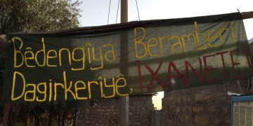 TCM û TJCM’ê li Mexmûrê bi şahiyekî ve çalakiyên gerîla ên hewayî silav kirin!