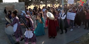 Gelê Efrînê li Şehbayê guhartina demografiya Efrînê protesto kirin