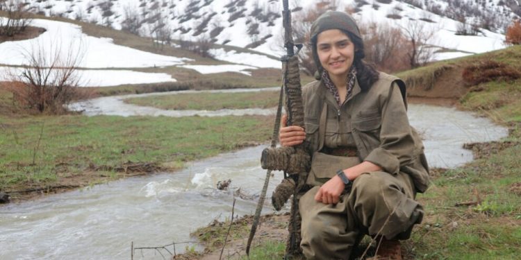 Cenazeyê gerîlaya YJA Starê Amara Serhat emaneta axa welat e