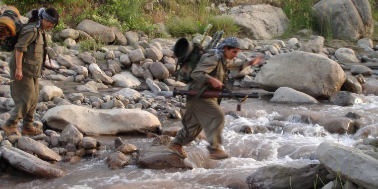 Ji Pênûsa Gerîla – Barana Botanê