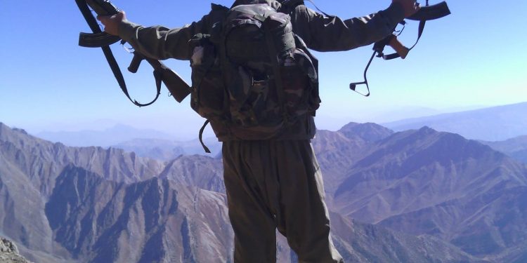 Ji Pênûsa Gerîla – Rêwiyên Rêka Zaferan