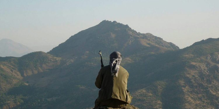 Ji Pênûsa Gerîla – Qirkirina li ser gelê Kurd berdewam e