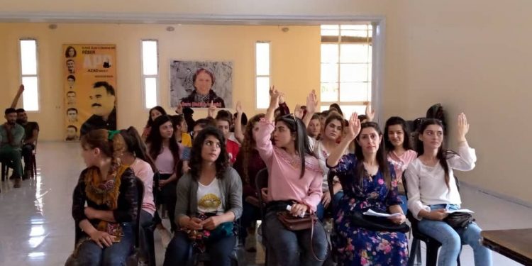 Li Kobanê Munazaraya Jinên Ciwan