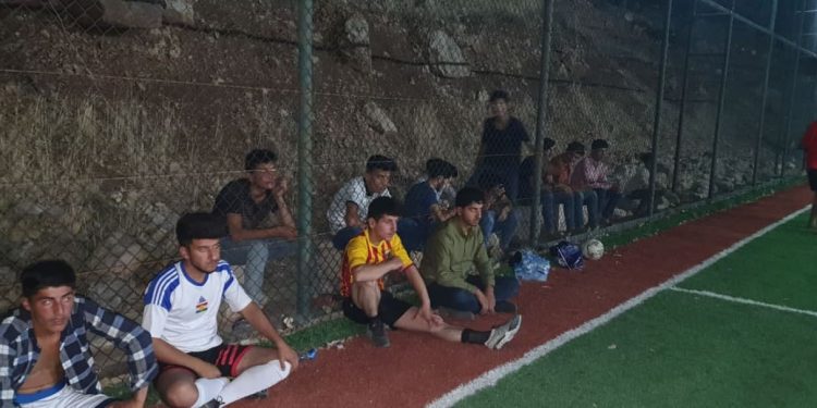 Ciwanan di çarçova pêngava “Werin Cenga Azadiyê” de li Qendîlê Tûrnovaya fûtbolê pêk anîn