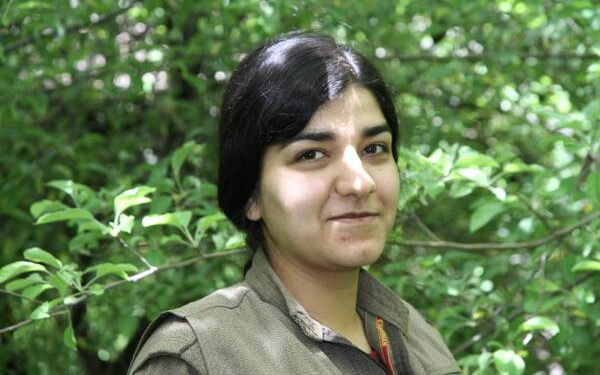 HPG’ê şahadeta Jîn Ronî a ku li Botanê şehîd buye ragihand