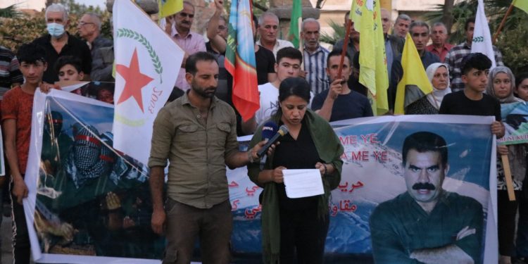 Ciwanên Dêrîkê êrişa Tirk ya li ser Şengalê şermezar kir