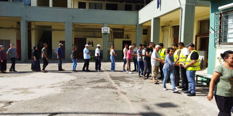 Greva birçîbûnê ya li Yewnanistanê di roja 212’an de bi koma 43’ya dewam dike