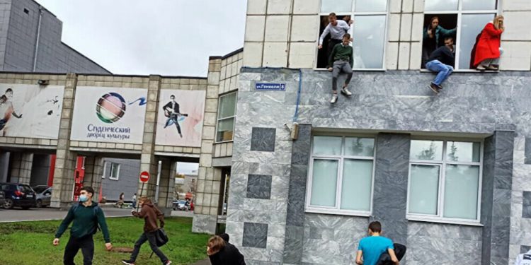 Êrişa çekdarî li Zanîngeha Perm li Rûsyayê; Herî kêm 5 kes mirin