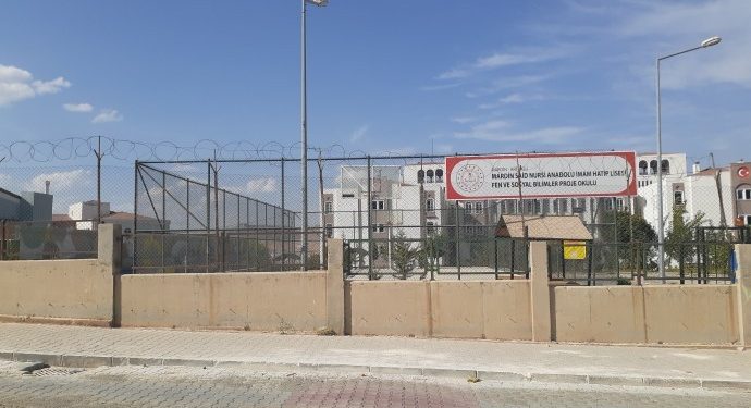 Artêşa Tirk Wargeha xwendekaran ji xwe re kiriye otêl