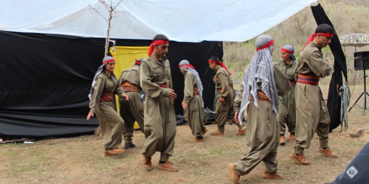 Ji Pênûsa Gerîla – Di PKK’de Çand û Huner