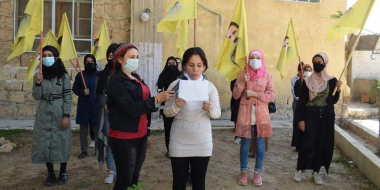 Jinên Ciwan li Minbicê li dijî komployê daxuyanî dan