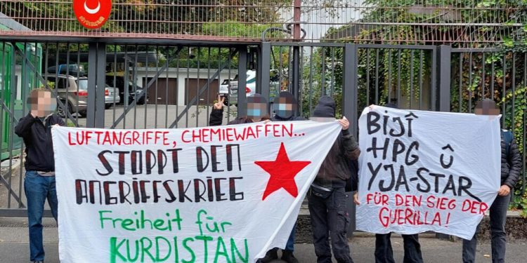 Ji bo protesto kirina bikaranîna çekên kîmyevî ên dewleta Tirk ji ciwanên Swîsreyê çalakî