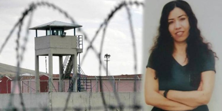 Êriş û êşkenceya zayendî ya ku li girtîya jin hate kirin rojeva meclîsê de ye