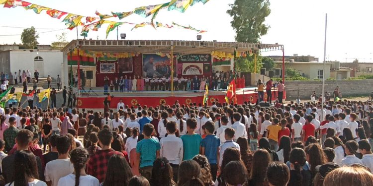 Festîvala 3’emîn a Zarokan di roja 2’emîn de didome