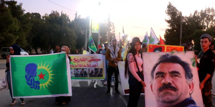 Ciwanên Tebqayê li dijî gefên dewleta Tirk helwest raber kirin: Em amade ne!