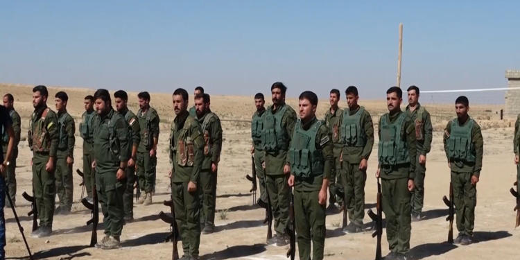 Ciwanên Şengalê li dijî fermana tevlî hêzên xwe yên çekdar dibin