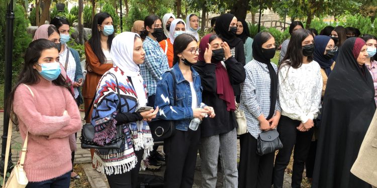 Li Seranserê Başûr Xwendevan daketin qadan