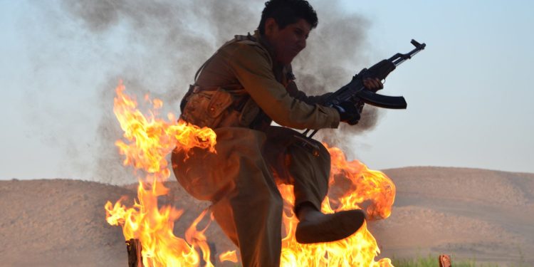 Ji Pênûsa Gerîla – Ji Qereçox heya Cîlo