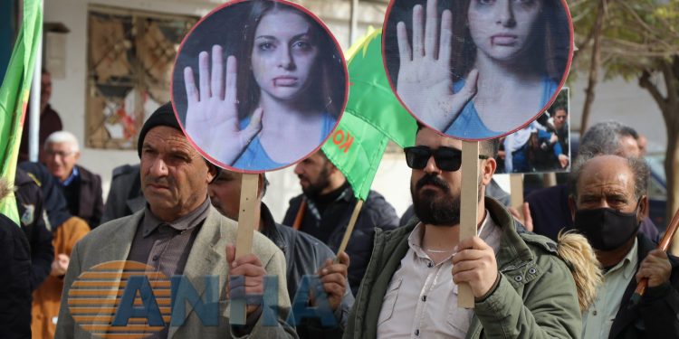 Mêr li dijî tundiya li ser jinê daketin qadan – Ev der Rojava ye!