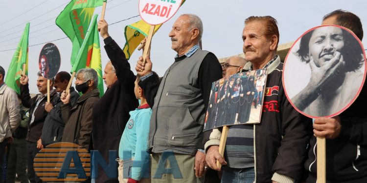 Mêr li dijî tundiya li ser jinê daketin qadan – Ev der Rojava ye!